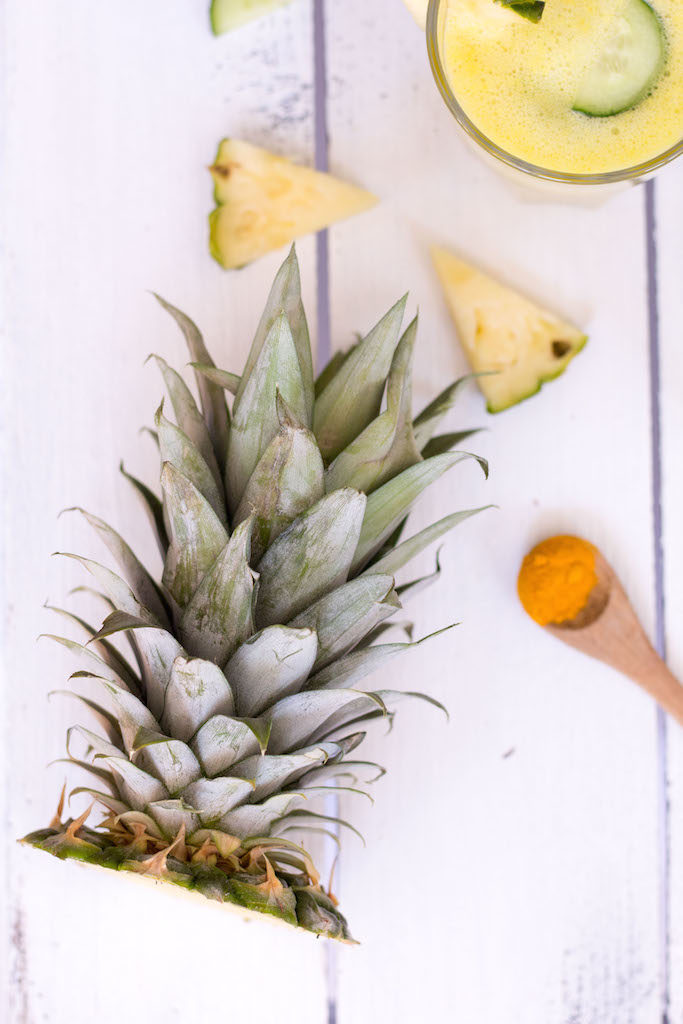Ananas-Kurkuma-Smoothie - rein pflanzlich, vegetarisch, ohne raffinierten Zucker, vegan - inzone.biz