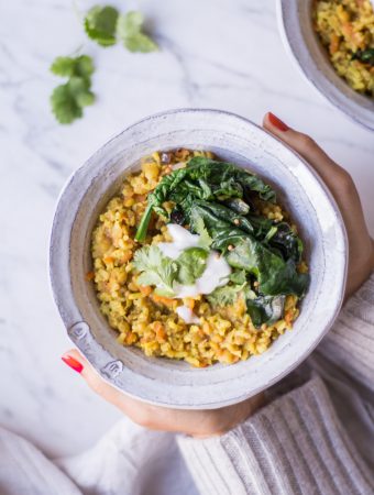 Ayurvedisches Kitchari mit Gemüse – ein reinigendes und entgiftendes Gericht perfekt für den Januar - rein pflanzlich, vegan, glutenfrei, ohne raffinierten Zucker - inzone.biz