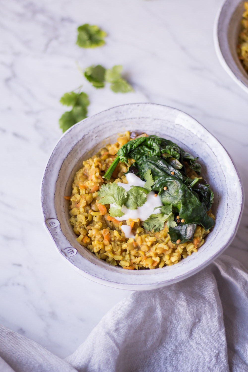 Ayurvedisches Kitchari mit Gemüse – ein reinigendes und entgiftendes Gericht perfekt für den Januar - rein pflanzlich, vegan, glutenfrei, ohne raffinierten Zucker - inzone.biz
