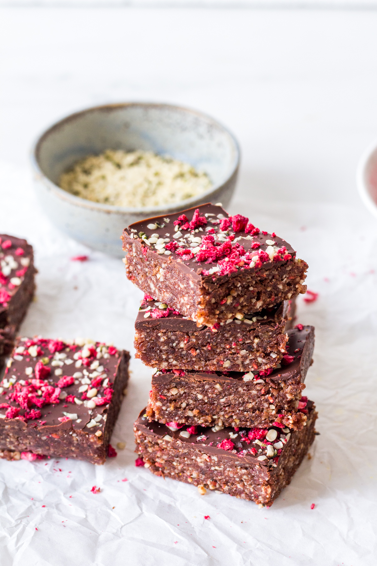 Energy-Riegel mit Hanfsamen – rein pflanzlich, vegan, glutenfrei, ohne raffinierten Zucker - inzone.biz