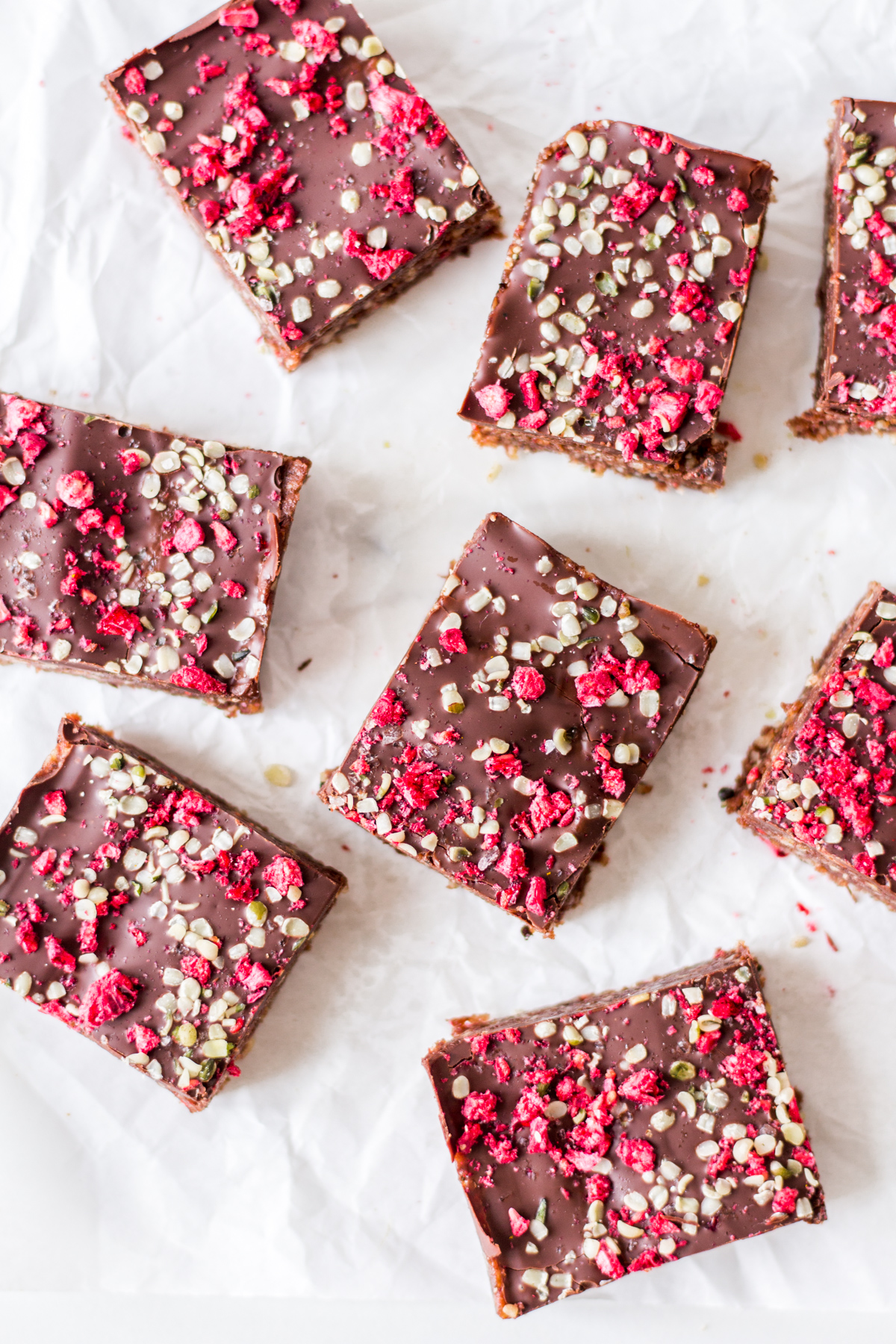 Energy-Riegel mit Hanfsamen – rein pflanzlich, vegan, glutenfrei, ohne raffinierten Zucker - inzone.biz