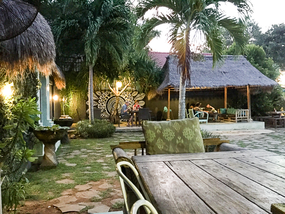 Gesunder Bali Guide - Uluwatu & Süd-Bali - Restaurants, Eco Lodges und Health Spots - inzone.biz