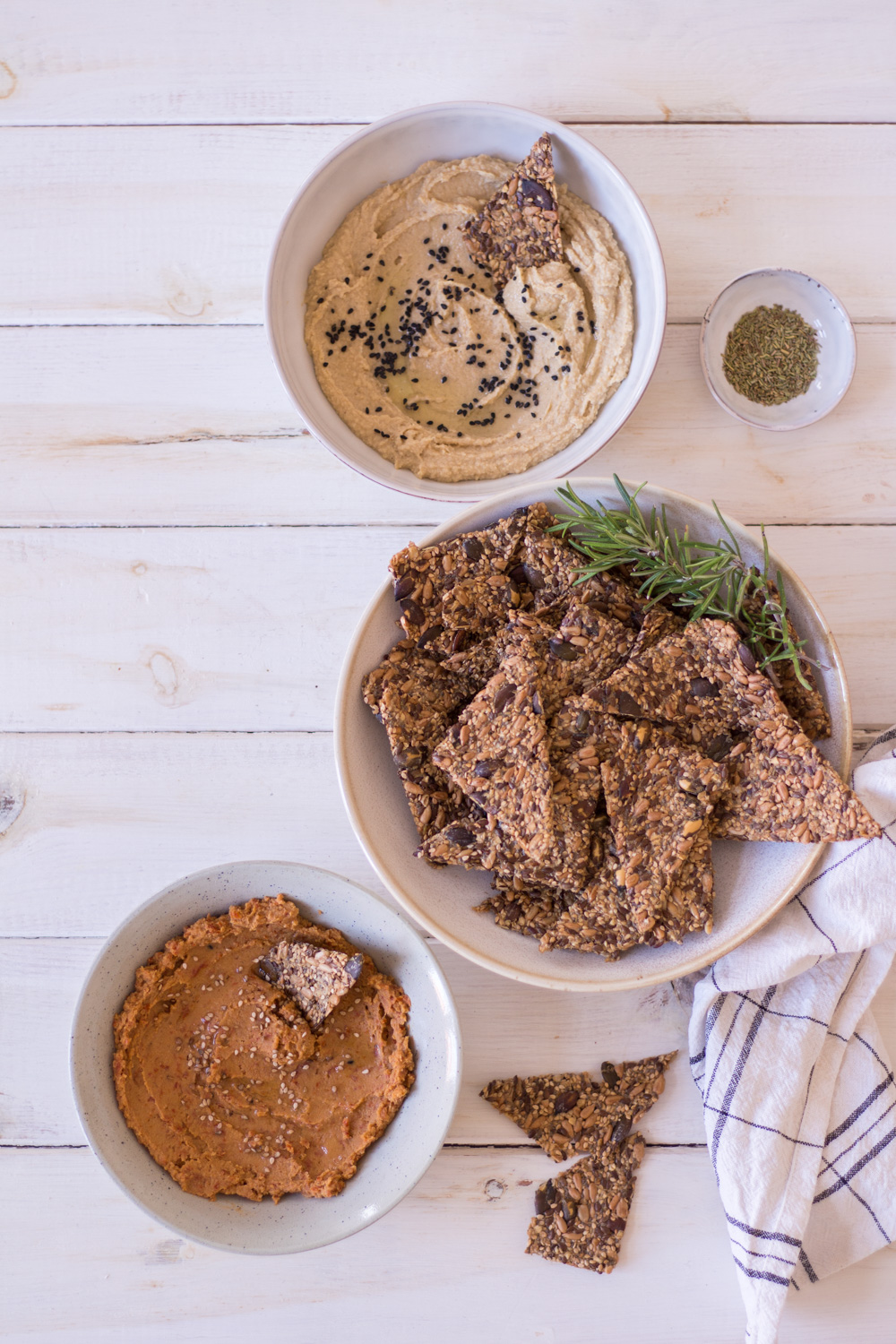 Glutenfreies Saaten-Knäckebrot -Kompott - rein pflanzlich, vegan, glutenfrei, ohne raffinierten Zucker - inzone.biz