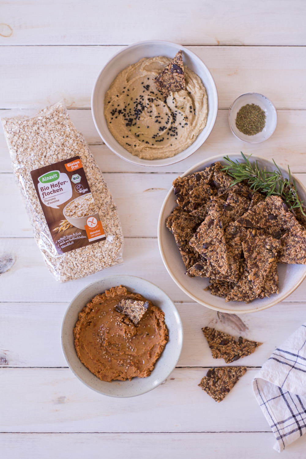 Glutenfreies Saaten-Knäckebrot -Kompott - rein pflanzlich, vegan, glutenfrei, ohne raffinierten Zucker - inzone.biz