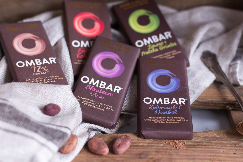 Heiße Superfood Schokolade - vegan, rein pflanzlich, glutenfrei, ohne raffinierten Zucker, ohne Milch - inzone.biz