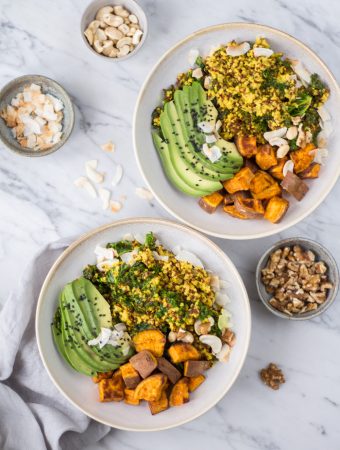 Hormausgleichende Kurkuma Quinoa Bowl
