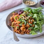 Mediterranes Quinoa mit sonnengetrockneten Tomaten - 30 Minuten Gerichte - rein pflanzlich, vegan, glutenfrei, ohne raffinierten Zucker - inzone.biz