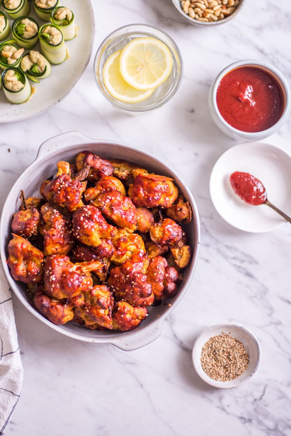 Scharfe Blumenkohl Wings – rein pflanzlich, vegan, glutenfrei, ohne raffinierten Zucker - inzone.biz