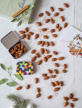 Weihnachtliche & gesündere gebrannte (karamellisierte) Mandeln - rein pflanzlich, vegan, glutenfrei, ohne raffinierten Zucker - inzone.biz