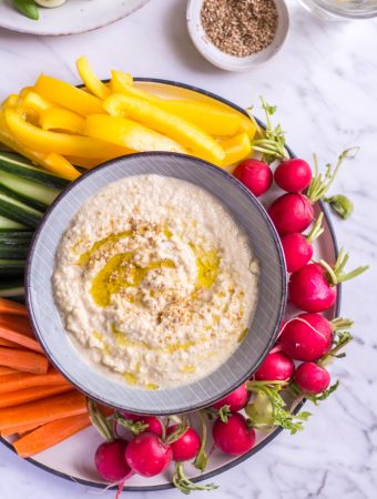 Zucchini Hummus – rein pflanzlich, vegan, glutenfrei, ohne raffinierten Zucker - inzone.biz